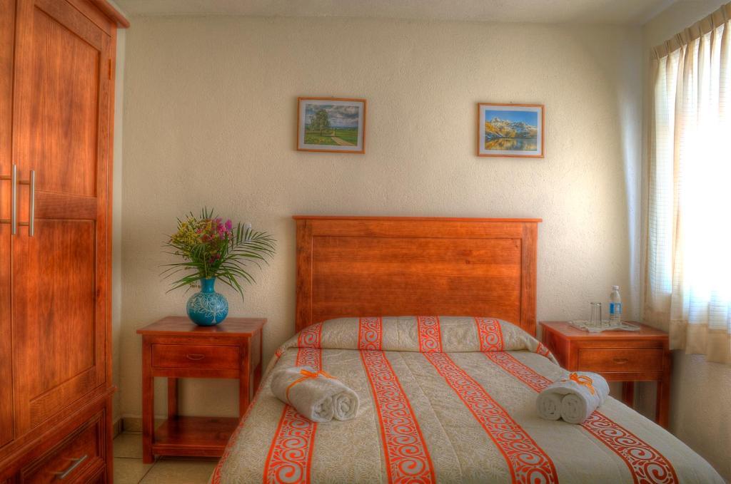 Hotel Y Posada Refugio Independencia Morelia Buitenkant foto